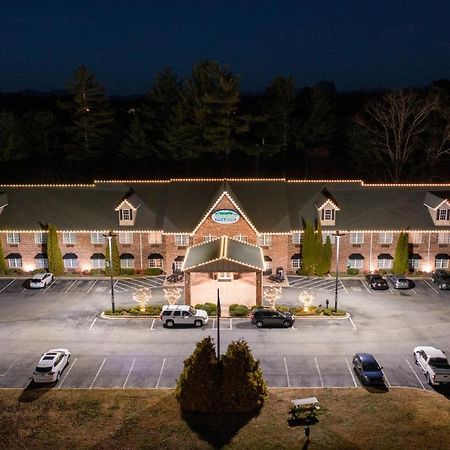 Mountain Inn & Suites Flat Rock Extérieur photo