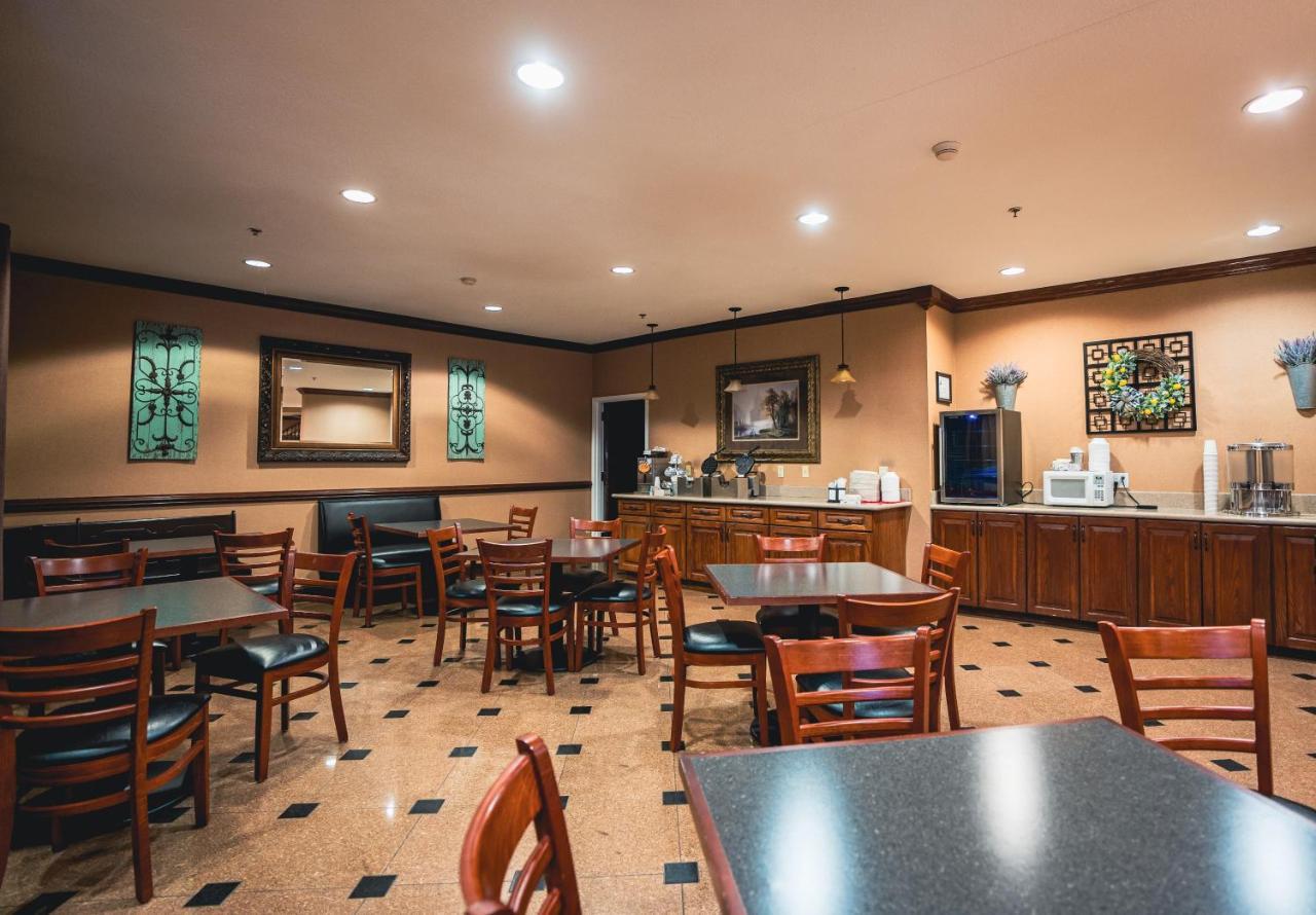 Mountain Inn & Suites Flat Rock Extérieur photo