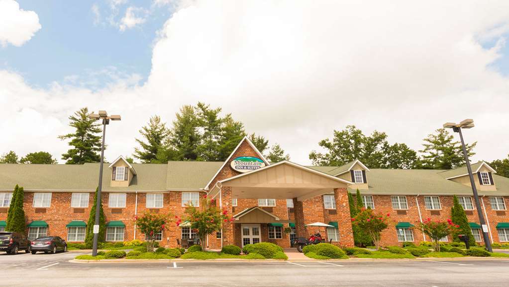 Mountain Inn & Suites Flat Rock Extérieur photo